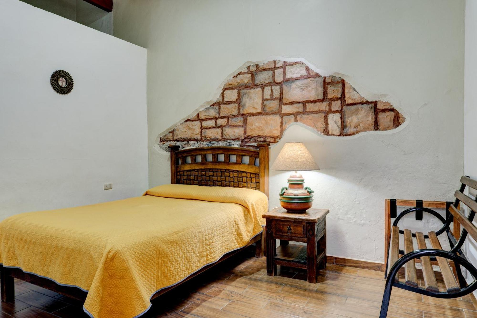 Hotel Spa Casa Del Sol กัวนาฮัวโต ภายนอก รูปภาพ